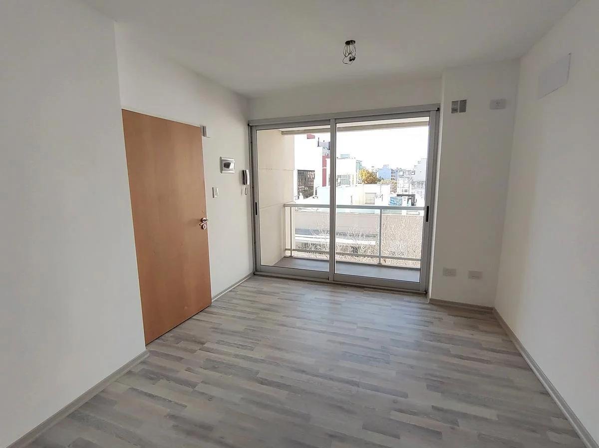 VENTA – LINIERS – DEPARTAMENTO – SEMI PISO – DOS AMBIENTES – A ESTRENAR – LINIERS