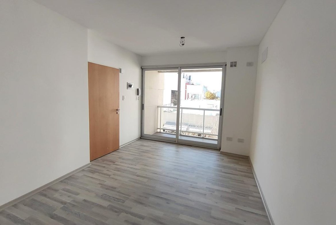 VENTA – LINIERS – DEPARTAMENTO – SEMI PISO – DOS AMBIENTES – A ESTRENAR – LINIERS