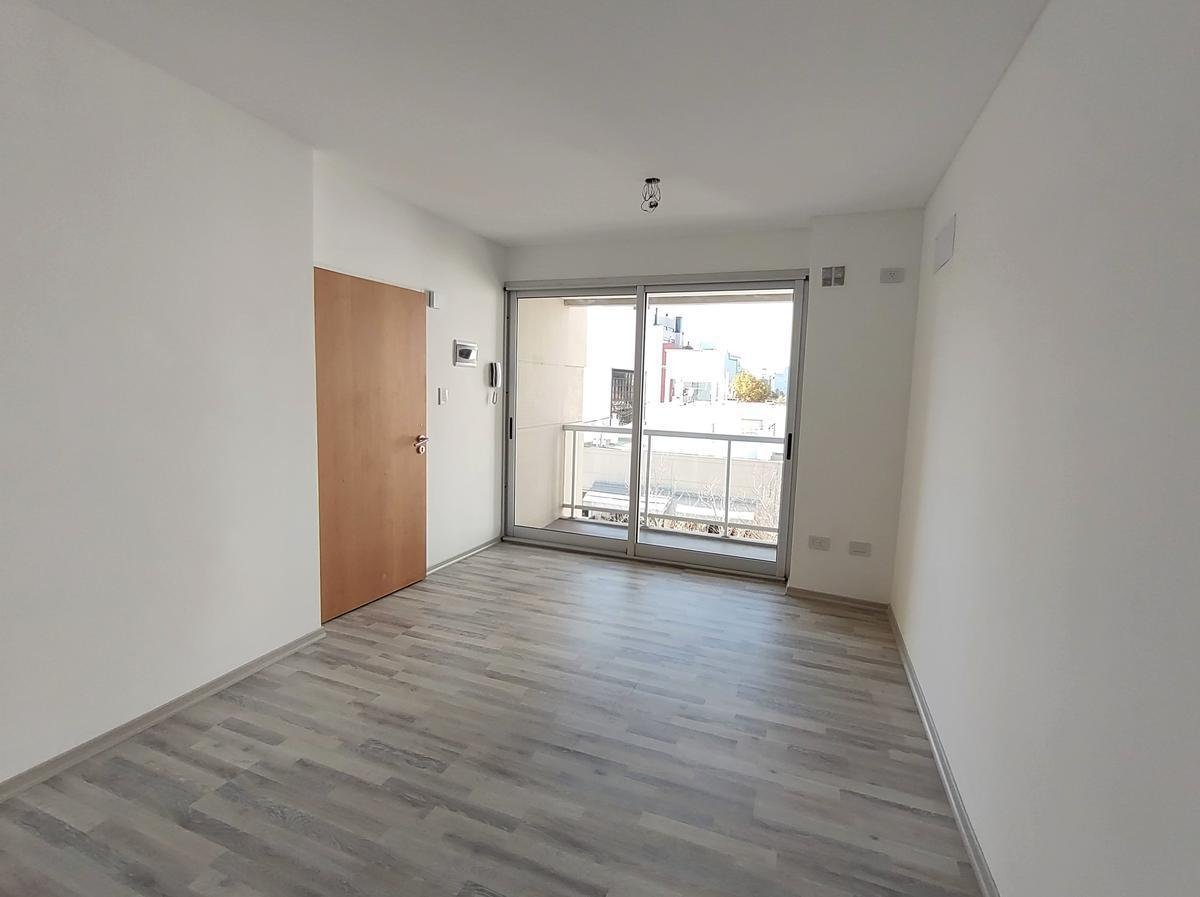 VENTA – LINIERS – DEPARTAMENTO – SEMI PISO – DOS AMBIENTES – A ESTRENAR – LINIERS