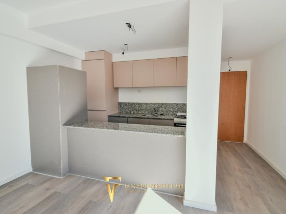 VENTA – DEPARTAMENTO – DOS AMBIENTES – BALCÓN – A ESTRENAR – LINIERS