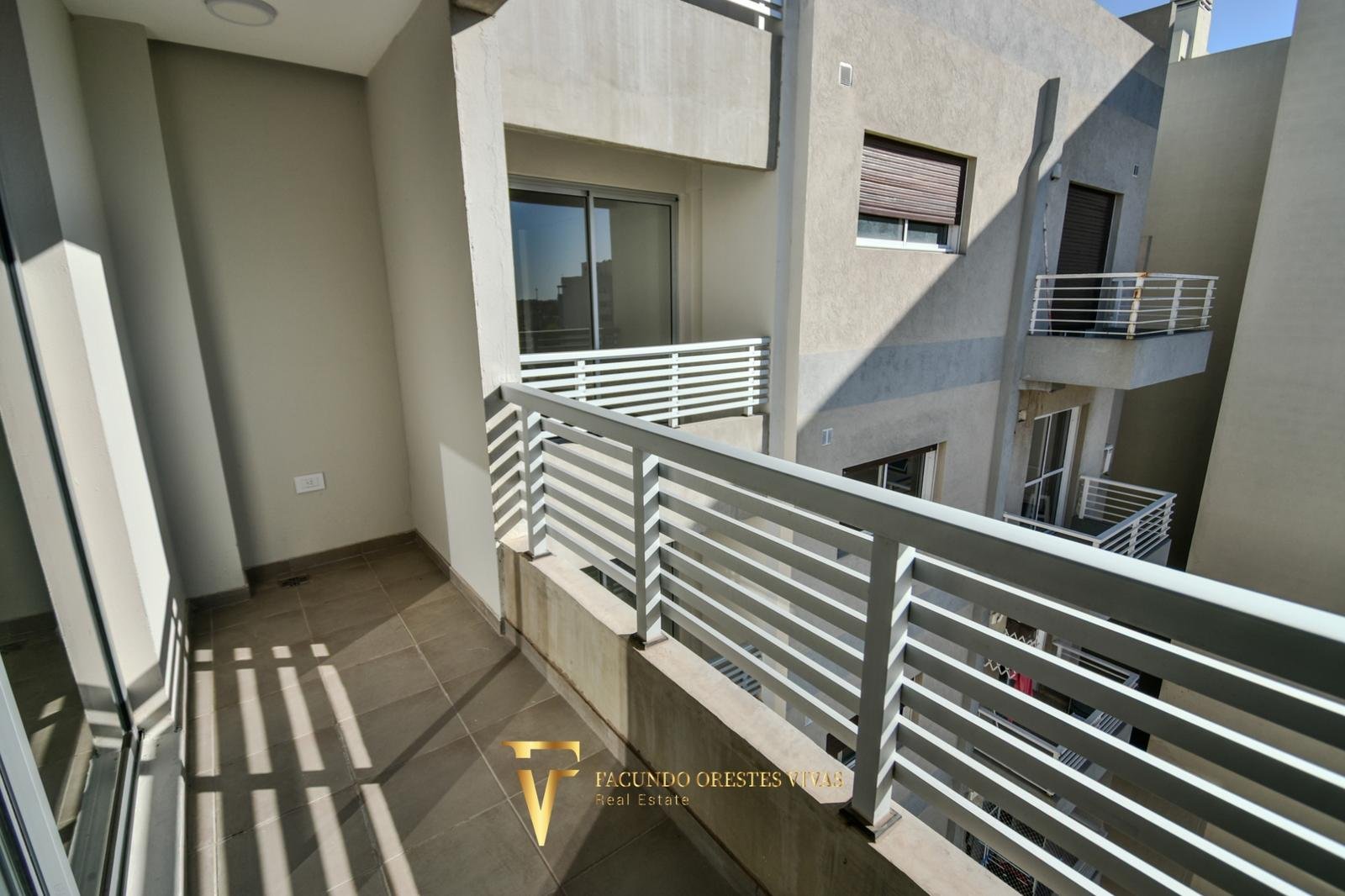 VENTA – DEPARTAMENTO – DOS AMBIENTES – BALCÓN – A ESTRENAR – LINIERS