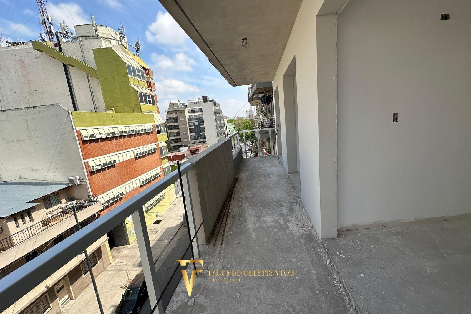 VENTA – DEPARTAMENTO – TRES AMBIENTES – BALCÓN – A ESTRENAR – LINIERS