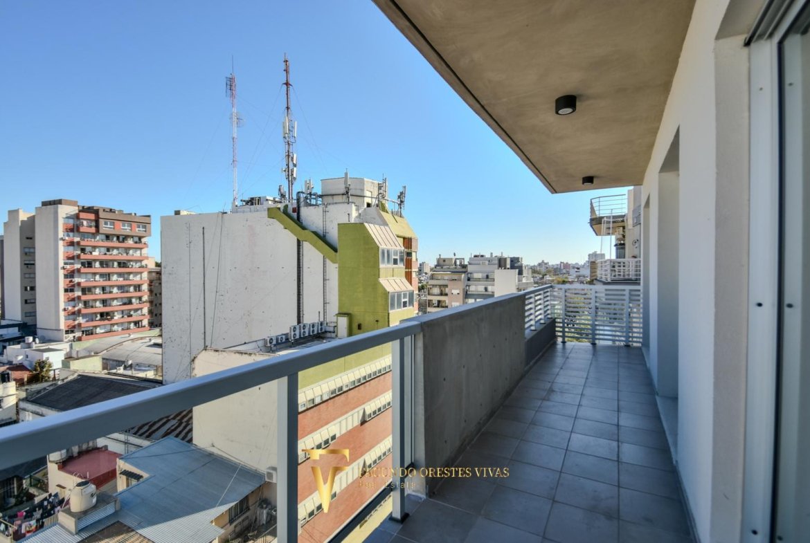 VENTA – DEPARTAMENTO – TRES AMBIENTES – BALCÓN – A ESTRENAR – LINIERS