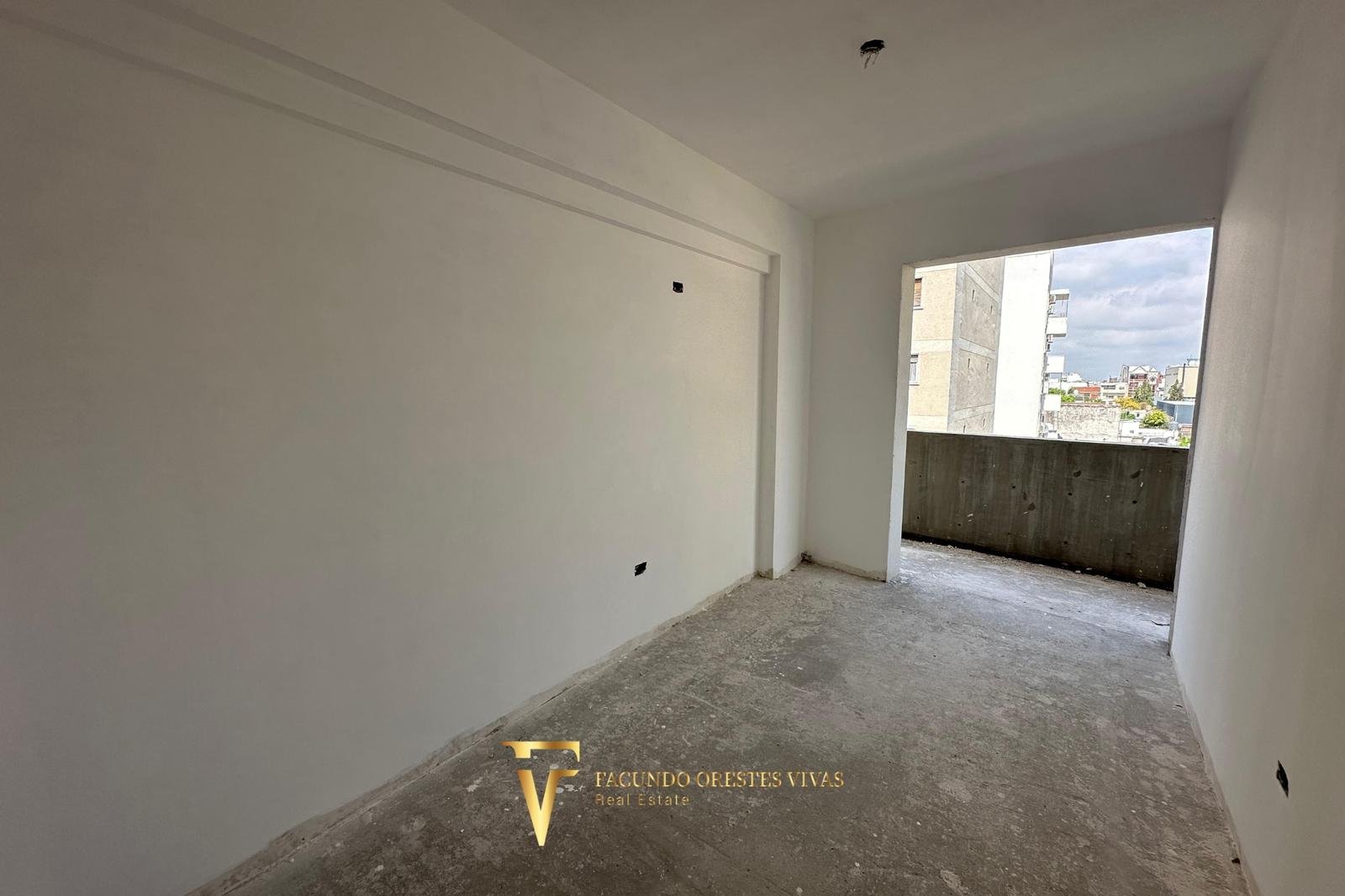 VENTA – DEPARTAMENTO – TRES AMBIENTES – BALCÓN – A ESTRENAR – LINIERS