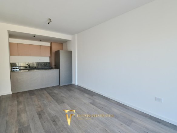 VENTA – DEPARTAMENTO – TRES AMBIENTES – BALCÓN – A ESTRENAR – LINIERS
