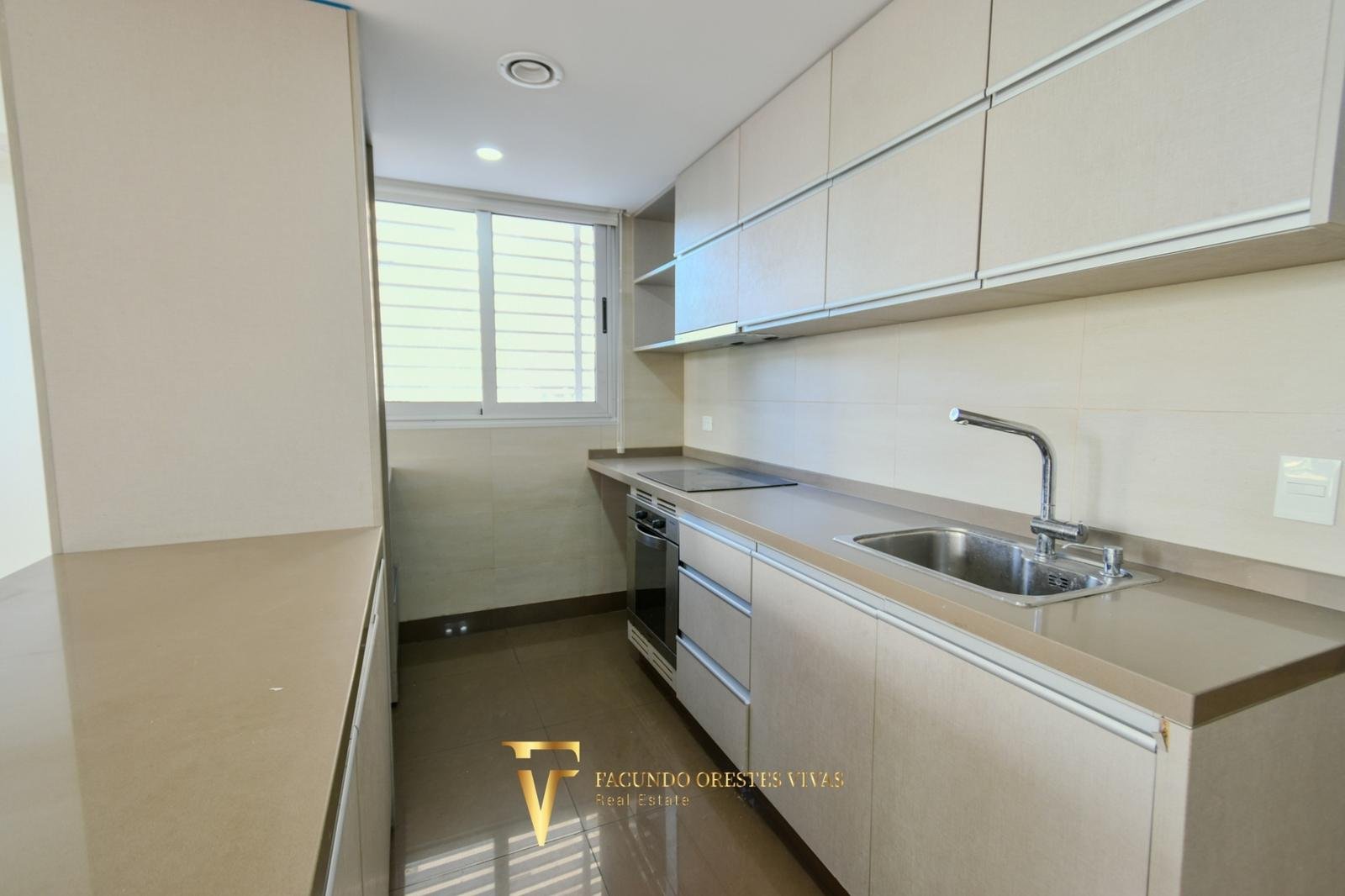 VENTA – DEPARTAMENTO – TRES AMBIENTES – FRENTE – CATEGORÍA – A ESTRENAR – AMENITIES – VILLA LURO