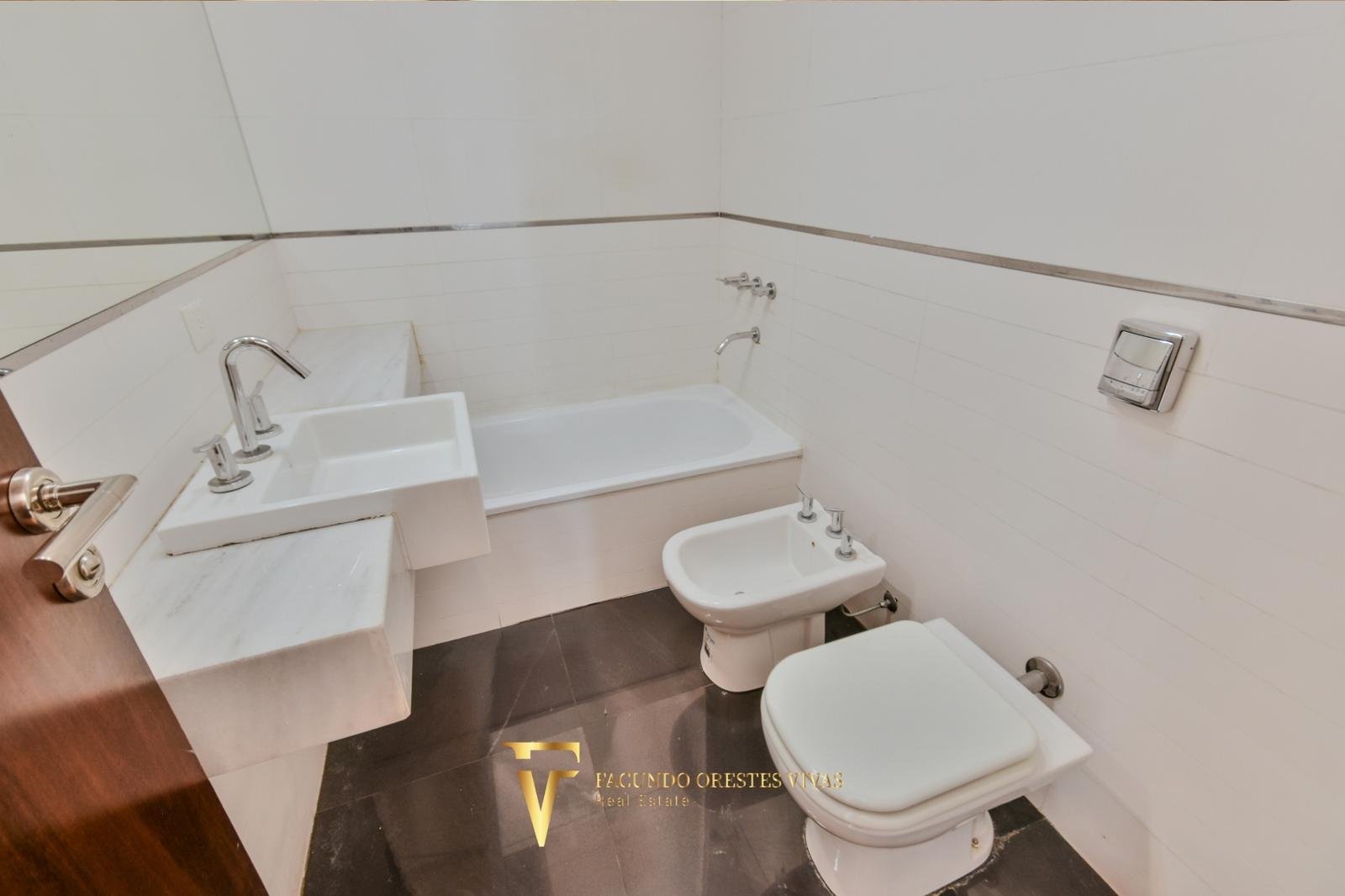 VENTA – DEPARTAMENTO – TRES AMBIENTES – FRENTE – CATEGORÍA – A ESTRENAR – AMENITIES – VILLA LURO