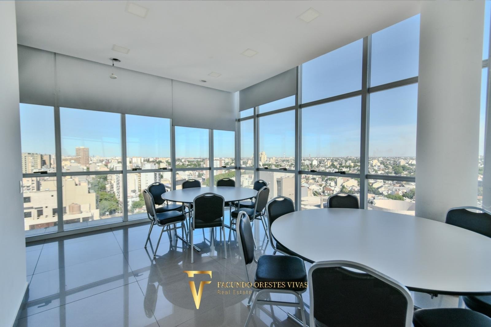 VENTA – DEPARTAMENTO – TRES AMBIENTES – FRENTE – CATEGORÍA – A ESTRENAR – AMENITIES – VILLA LURO