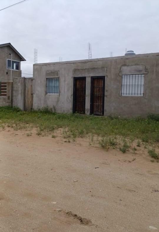 PH – MAR DE AJÓ – DOS MONOAMBIENTE – POSIBILIDAD DE LOCALES – DIVIDIDOS – GAS – BAÑO – DEPÓSITO