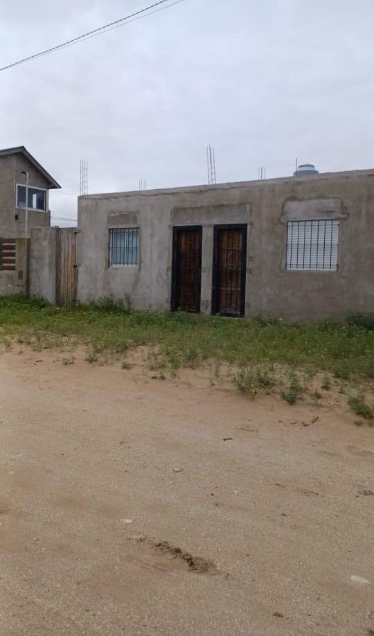 PH – MAR DE AJÓ – DOS MONOAMBIENTE – POSIBILIDAD DE LOCALES – DIVIDIDOS – GAS – BAÑO – DEPÓSITO