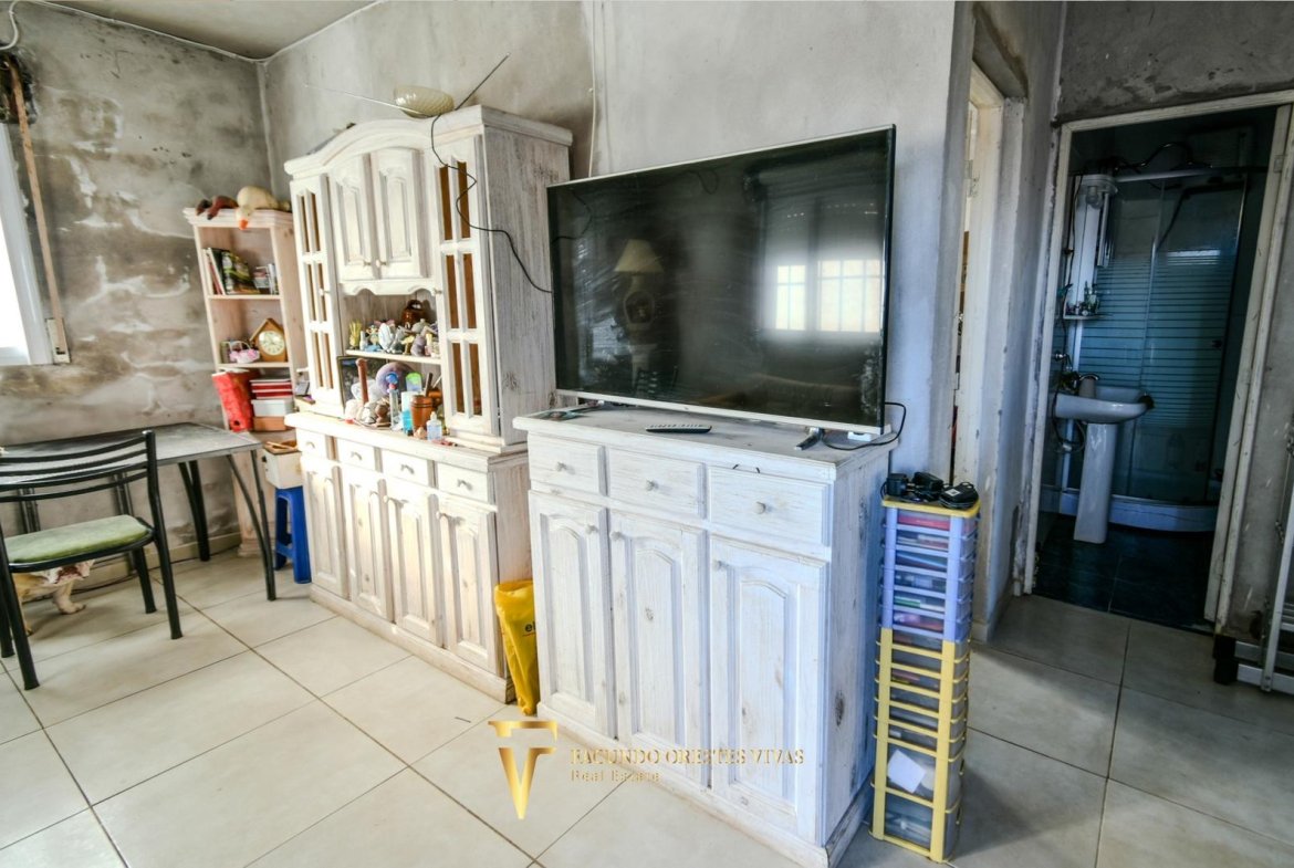 CASA TRES AMBIENTES – MAR DE AJÓ – COCHERA – AMPLIO TERRENO – SALIDA A DOLORES