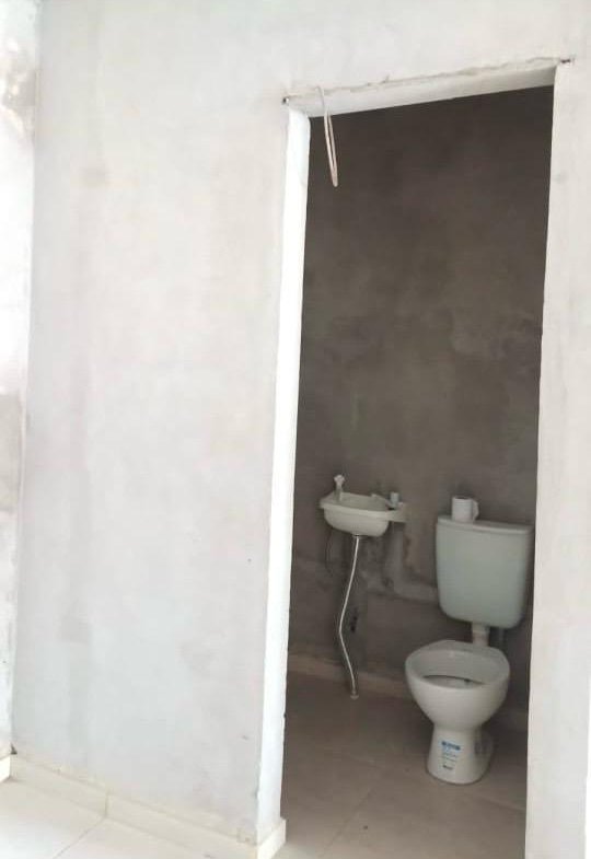 CASA TRES AMBIENTES – MAR DE AJÓ – COCHERA – AMPLIO TERRENO – SALIDA A DOLORES