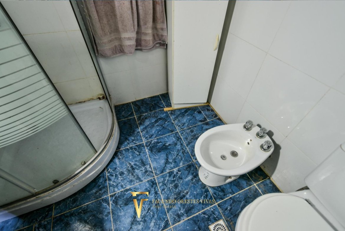 CASA TRES AMBIENTES – MAR DE AJÓ – COCHERA – AMPLIO TERRENO – SALIDA A DOLORES