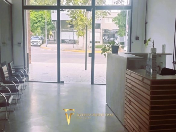 Venta – Local – Liniers – Av. Emilio Castro – Barrio Naon – Mataderos