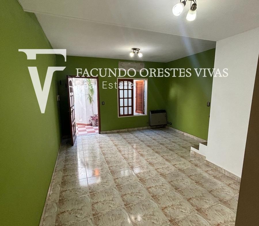 PH EN VENTA – 3 AMBIENTES CON PATIO – CIUDADELA –