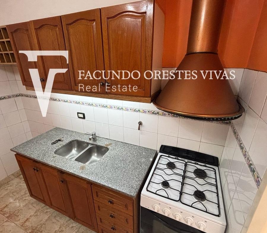 PH EN VENTA – 3 AMBIENTES CON PATIO – CIUDADELA –