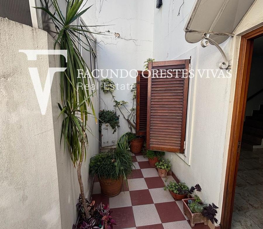 PH EN VENTA – 3 AMBIENTES CON PATIO – CIUDADELA –