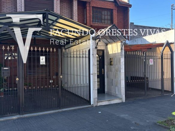 PH EN VENTA – 3 AMBIENTES CON PATIO – CIUDADELA –