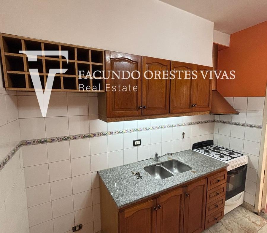 PH EN VENTA – 3 AMBIENTES CON PATIO – CIUDADELA –