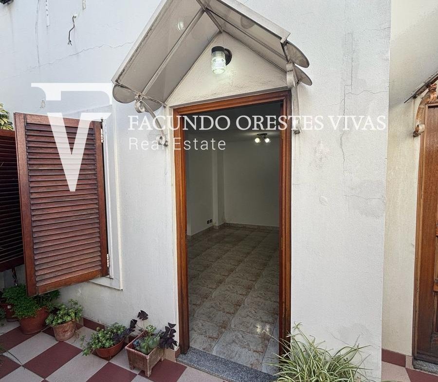 PH EN VENTA – 3 AMBIENTES CON PATIO – CIUDADELA –