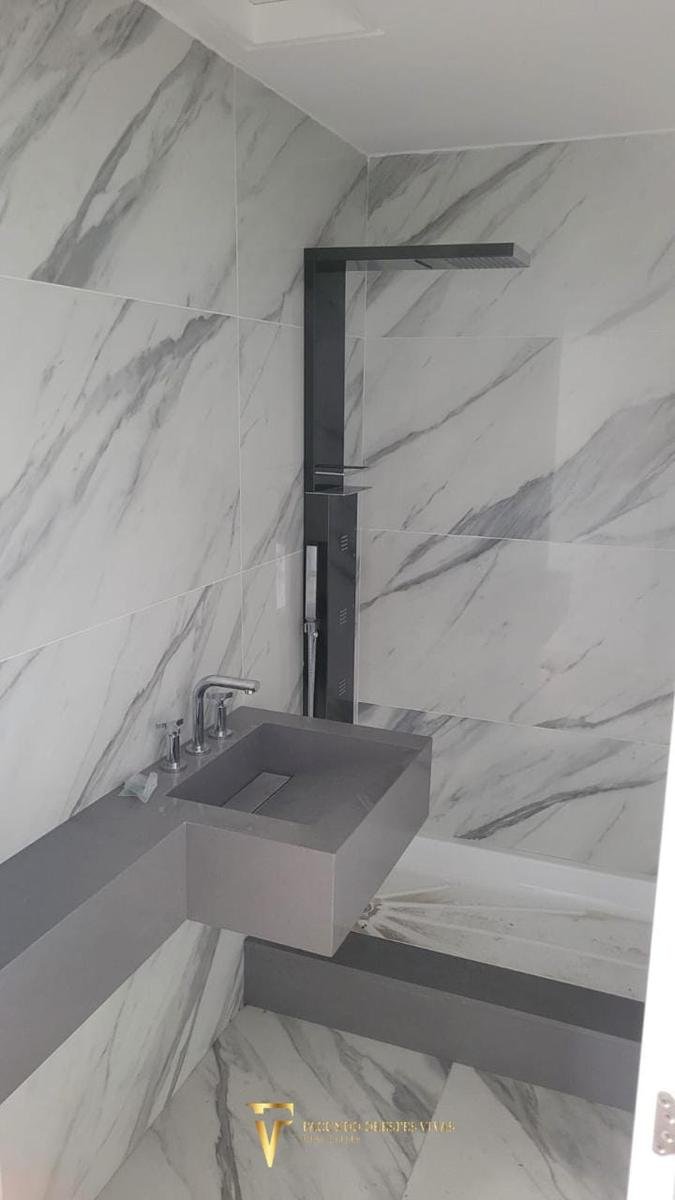 VENTA DEPARTAMENTO 3 AMBIENTES CON COCHERA – BAULERA – LINIERS