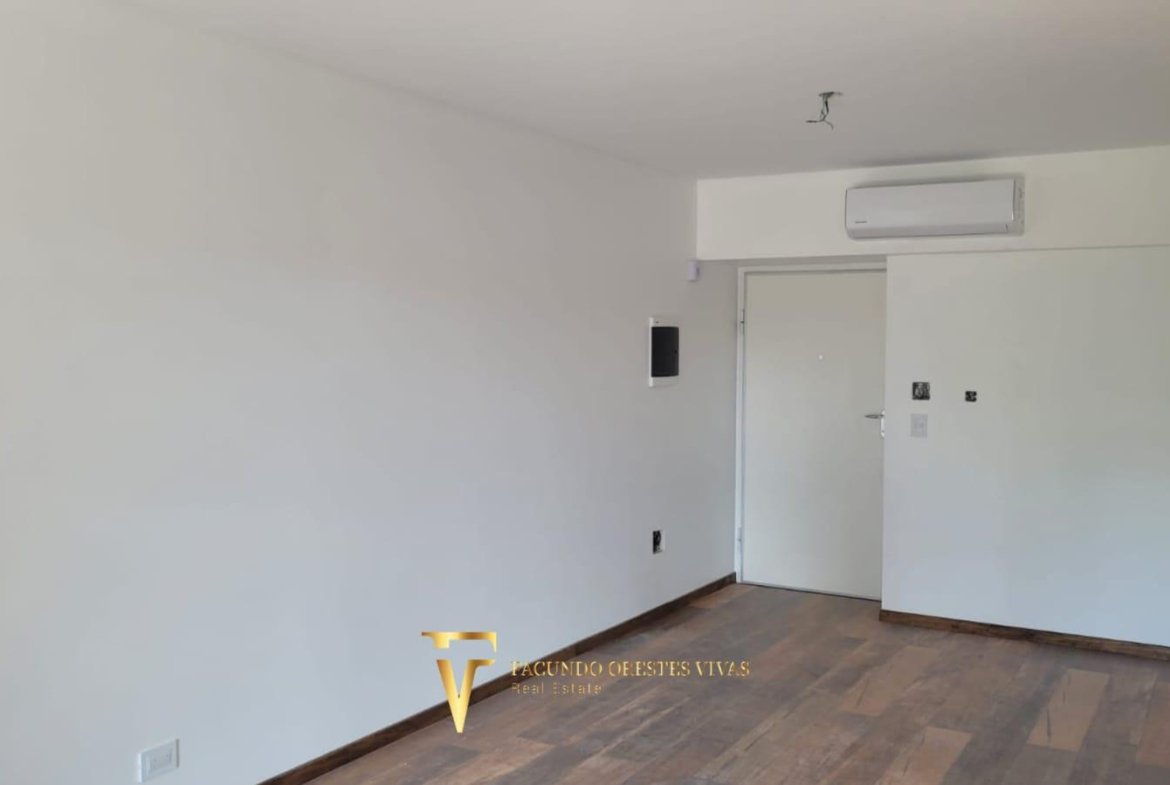 VENTA DEPARTAMENTO 3 AMBIENTES CON COCHERA – BAULERA – LINIERS