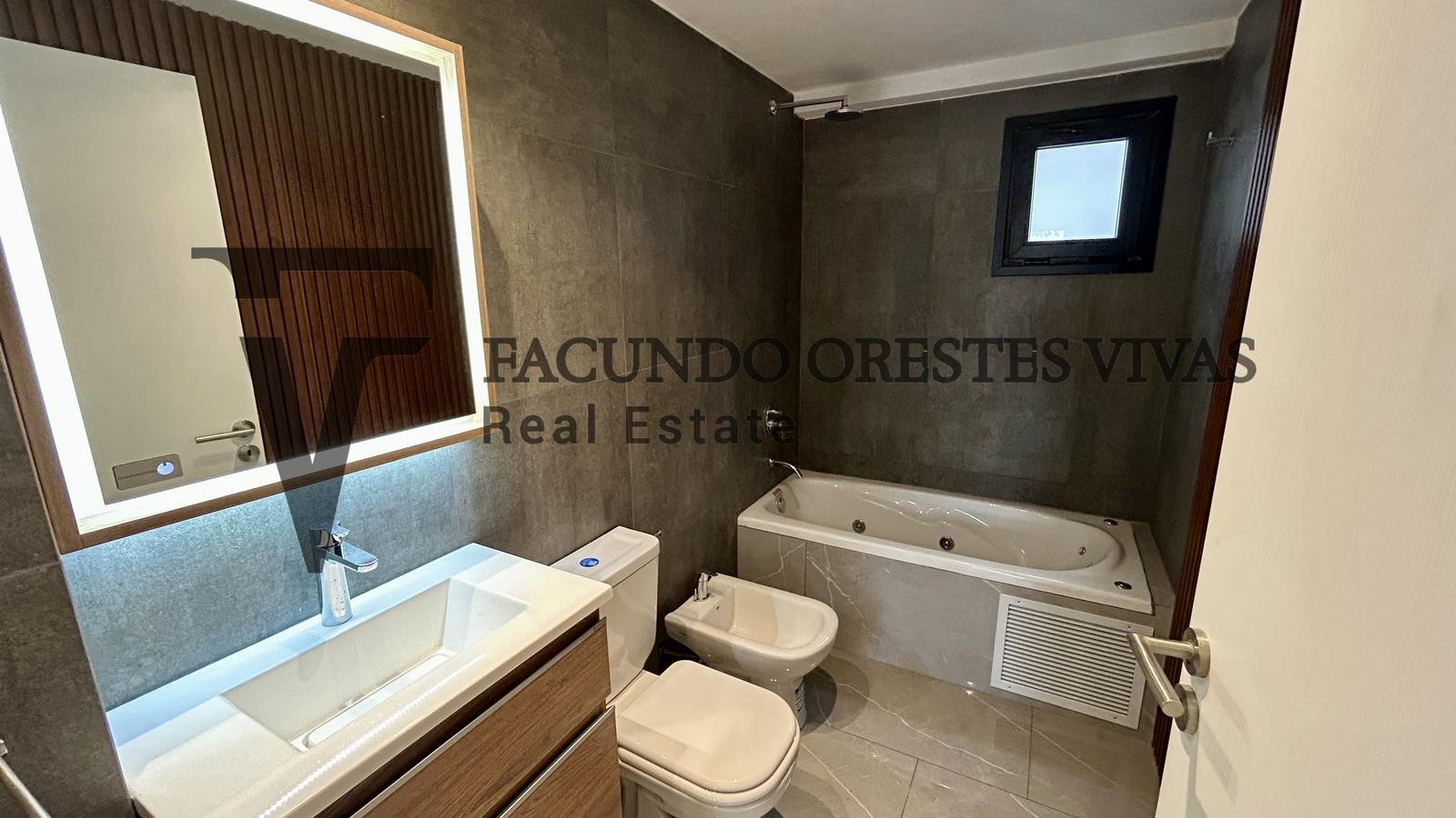 VENTA – DEPARTAMENTO – CUATRO AMBIENTES – BALCÓN – CATEGORÍA – TERRAZA – MATADEROS