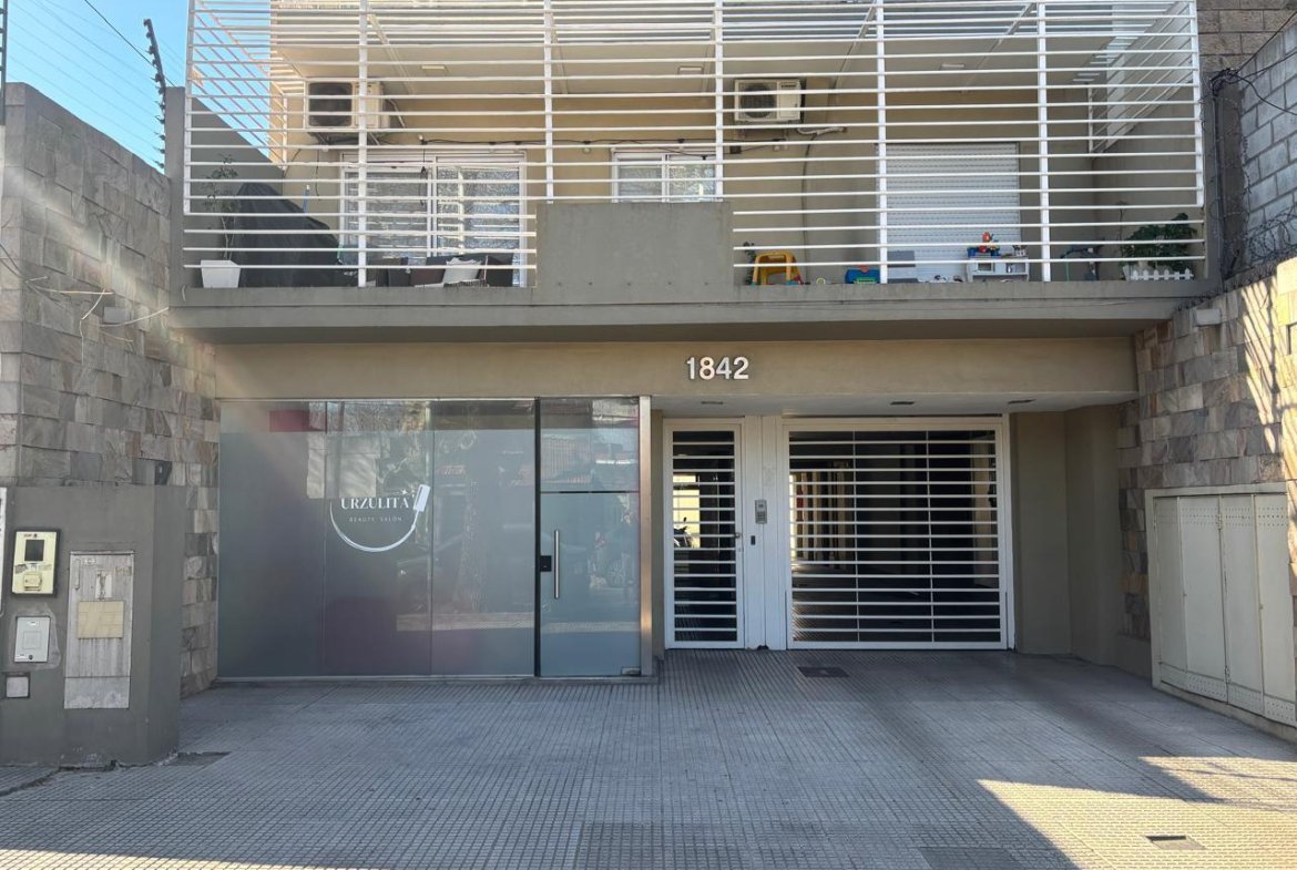 VENTA-COCHERA-PARQUE AVELLANEDA