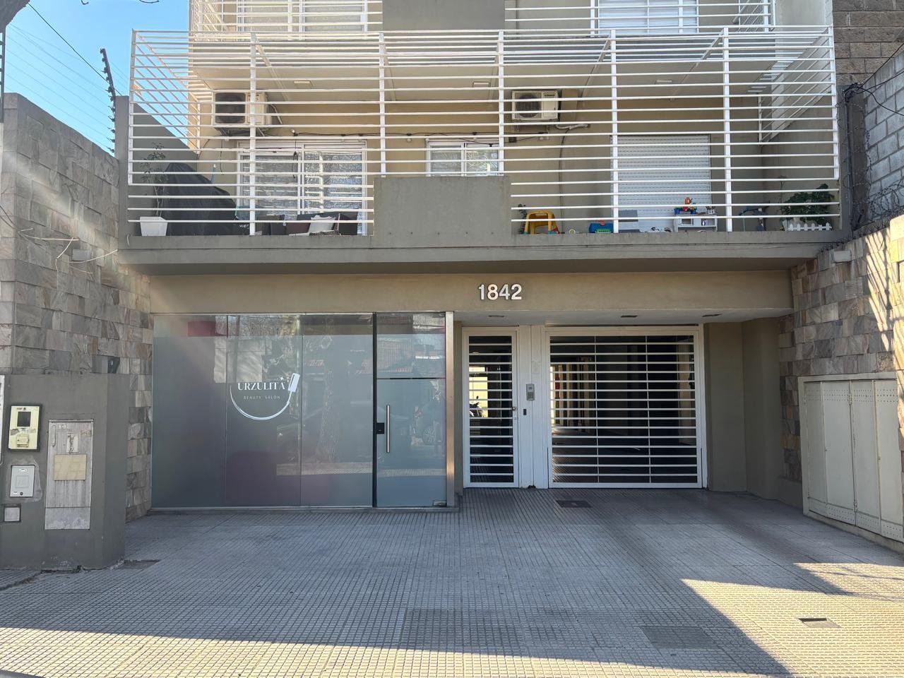 VENTA-COCHERA-PARQUE AVELLANEDA