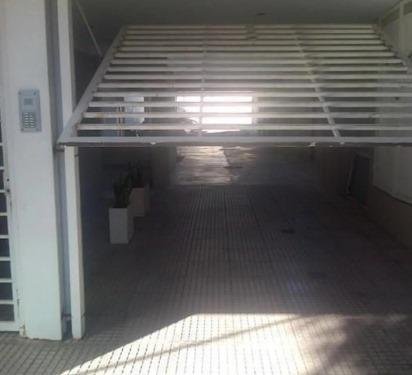 VENTA-COCHERA-PARQUE AVELLANEDA