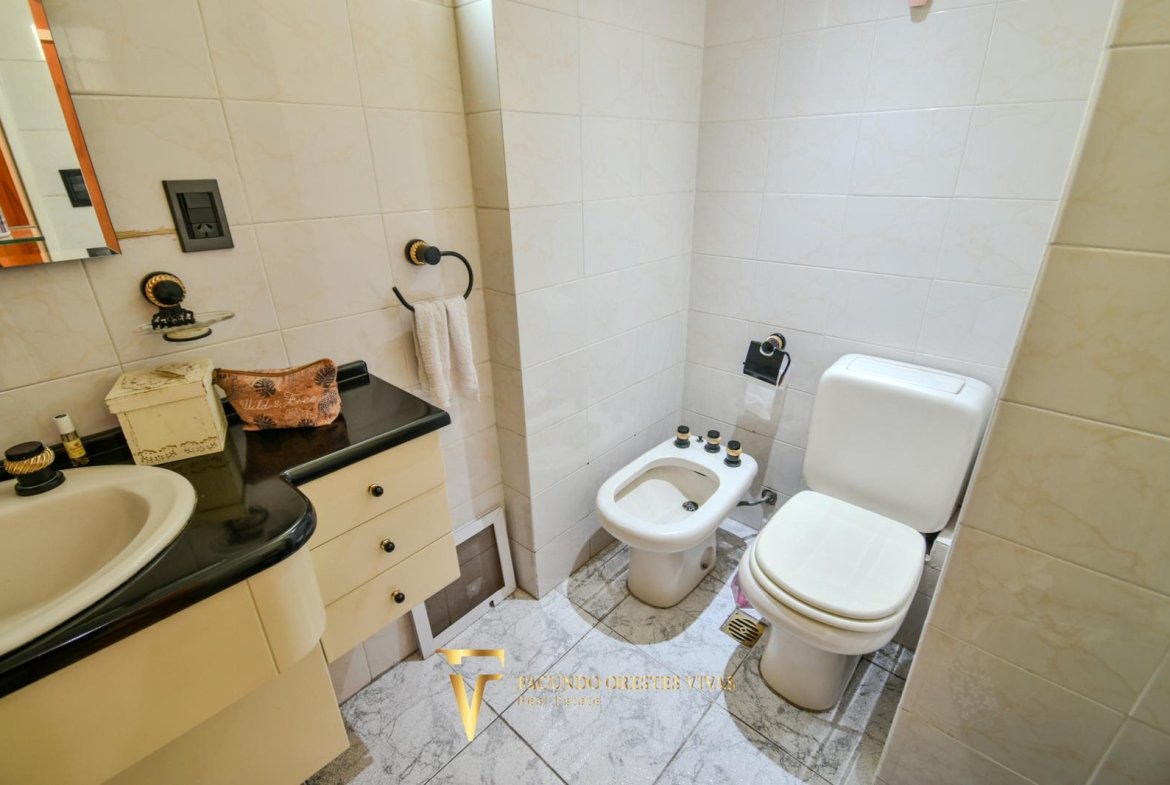 VENTA-DEPARTAMENTO-TRES AMBIENTES-BALCON-PARRILLA-PATIO-VILLA LURO