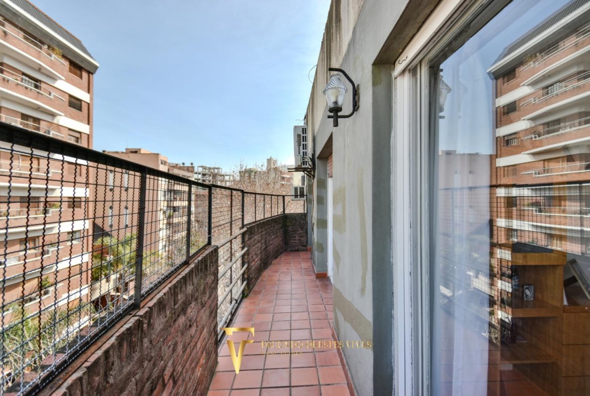 VENTA-DEPARTAMENTO-TRES AMBIENTES-BALCON-PARRILLA-PATIO-VILLA LURO