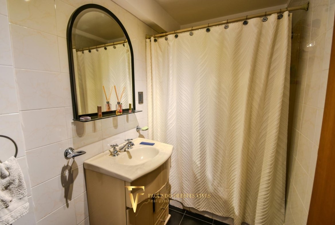 VENTA-DEPARTAMENTO-TRES AMBIENTES-BALCON-PARRILLA-PATIO-VILLA LURO