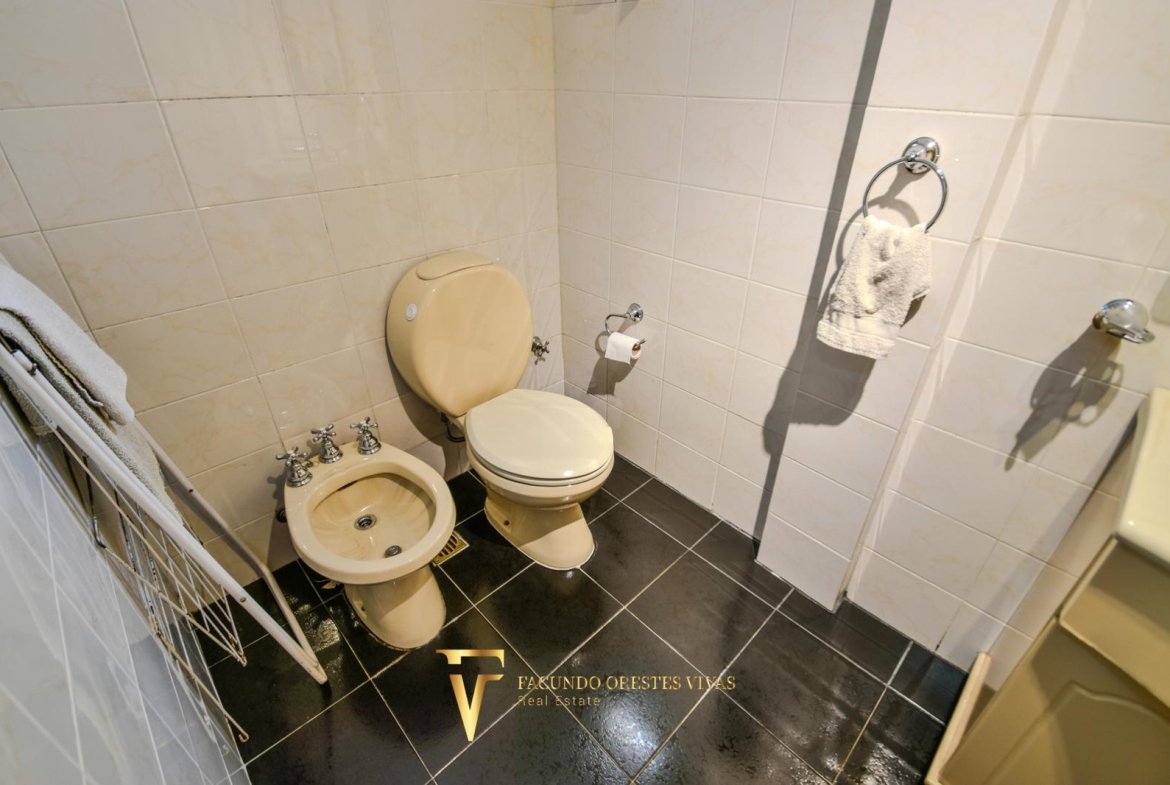 VENTA-DEPARTAMENTO-TRES AMBIENTES-BALCON-PARRILLA-PATIO-VILLA LURO
