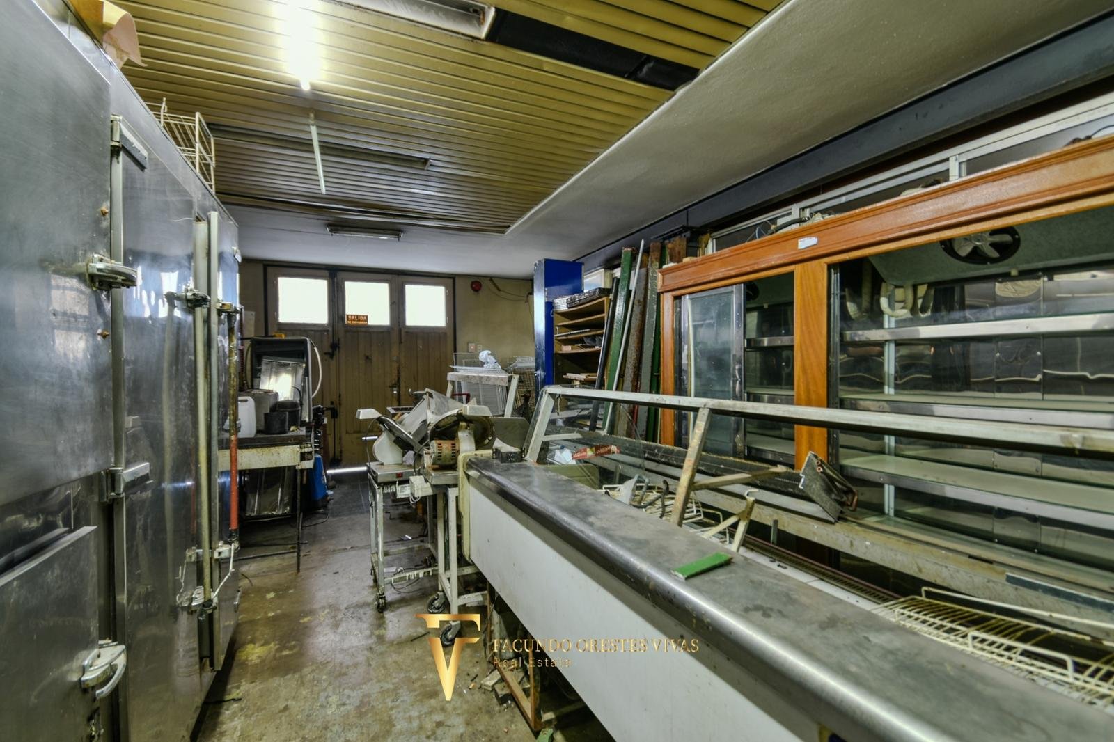 VENTA -TERRENO – LOCAL – PARQUE AVELLANEDA – JUAN BAUTISTA ALBERDI