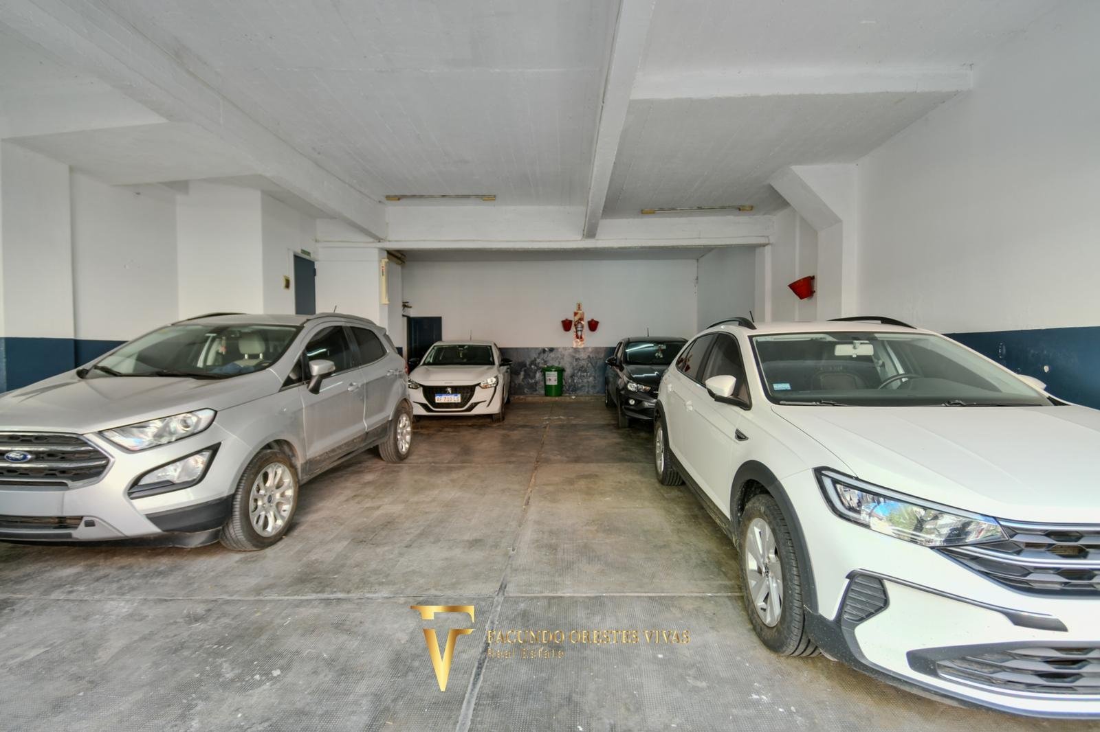 VENTA – COCHERA – PLANTA BAJA – BILLINGHURST – ALMAGRO