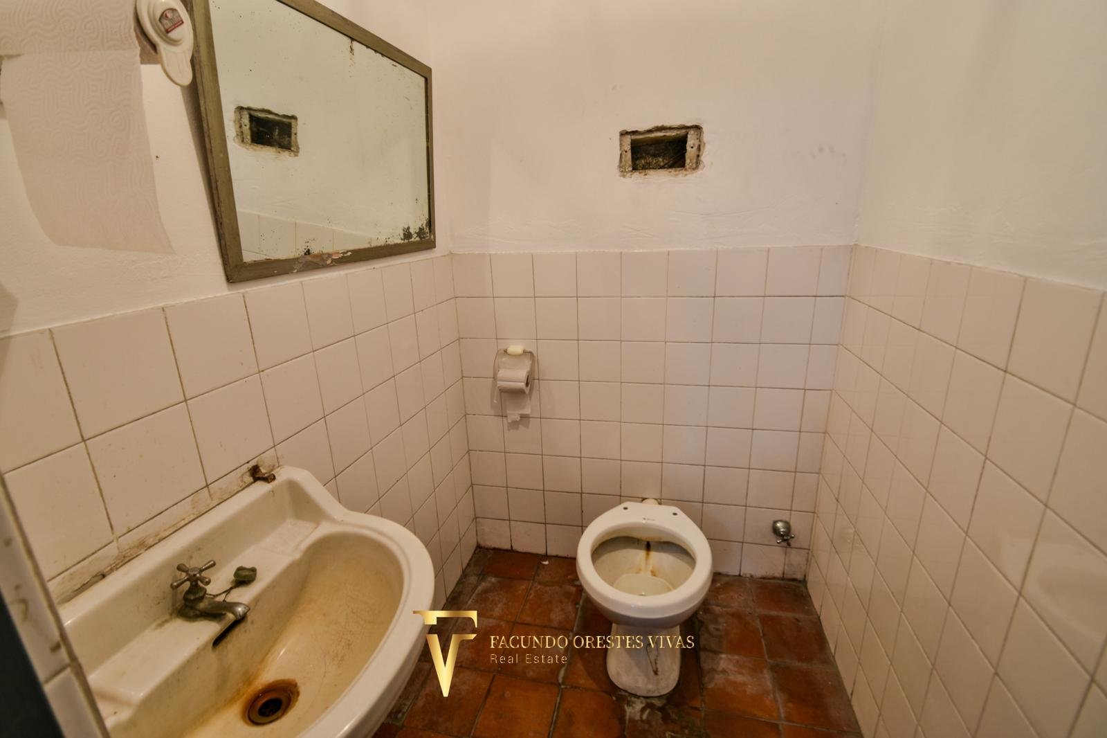 VENTA – COCHERA – PLANTA BAJA – BILLINGHURST – ALMAGRO