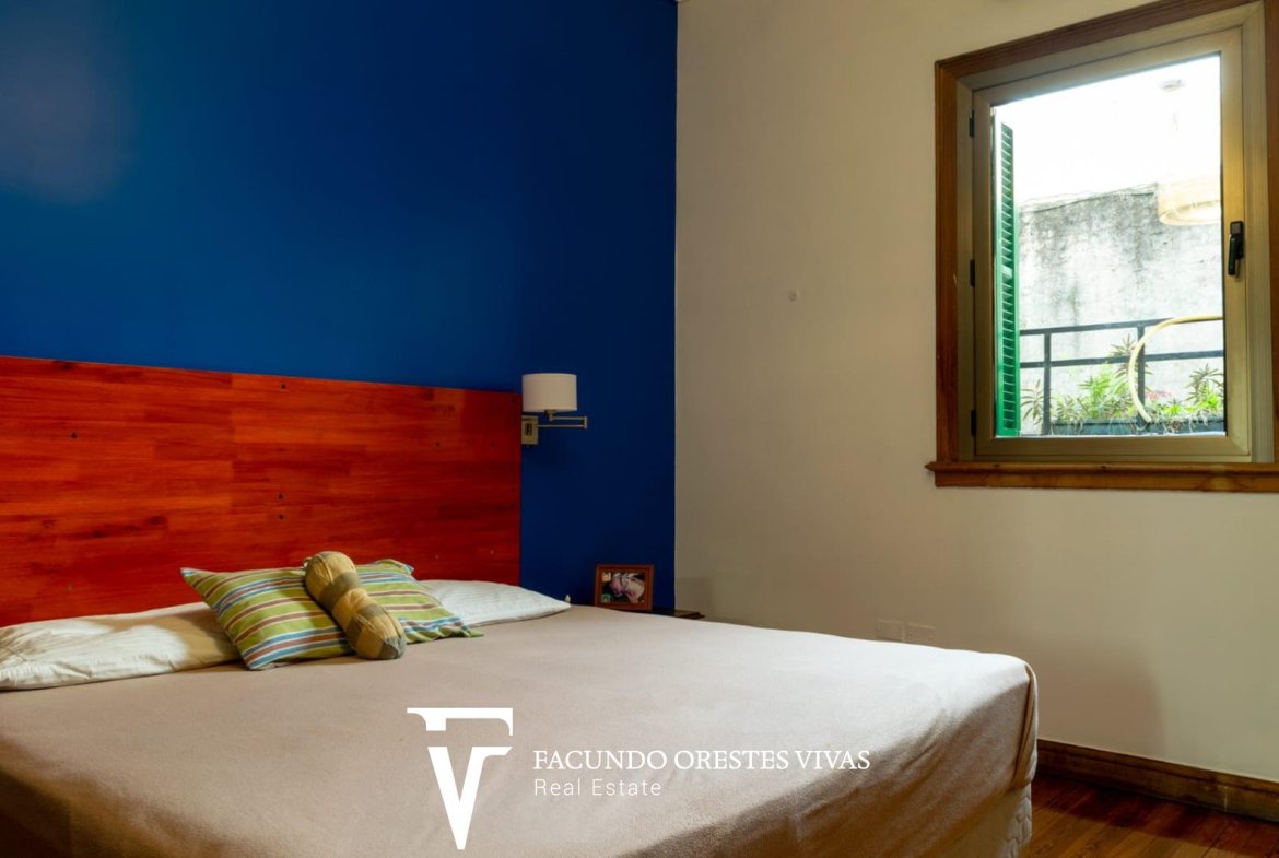 VENTA-CASA-SIETE AMBIENTES-PARRILLA-VESTIDOR-QUINCHO-PARQUE PATRICIOS