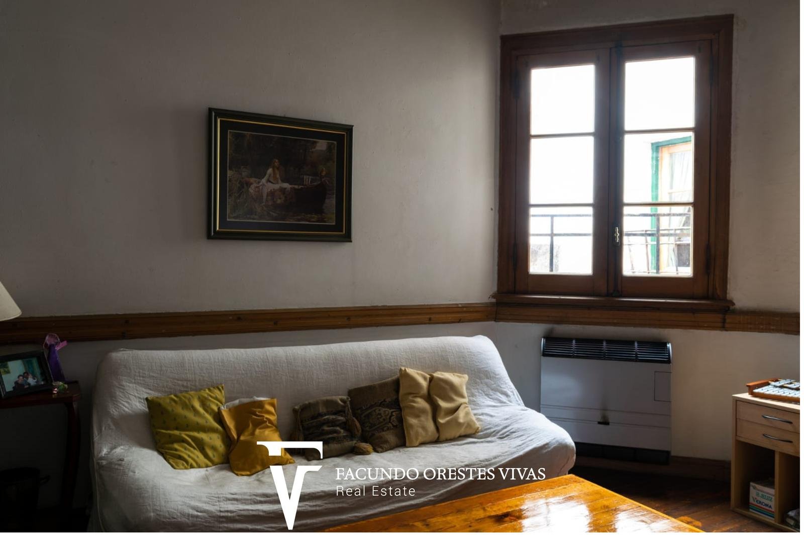 VENTA-CASA-SIETE AMBIENTES-PARRILLA-VESTIDOR-QUINCHO-PARQUE PATRICIOS
