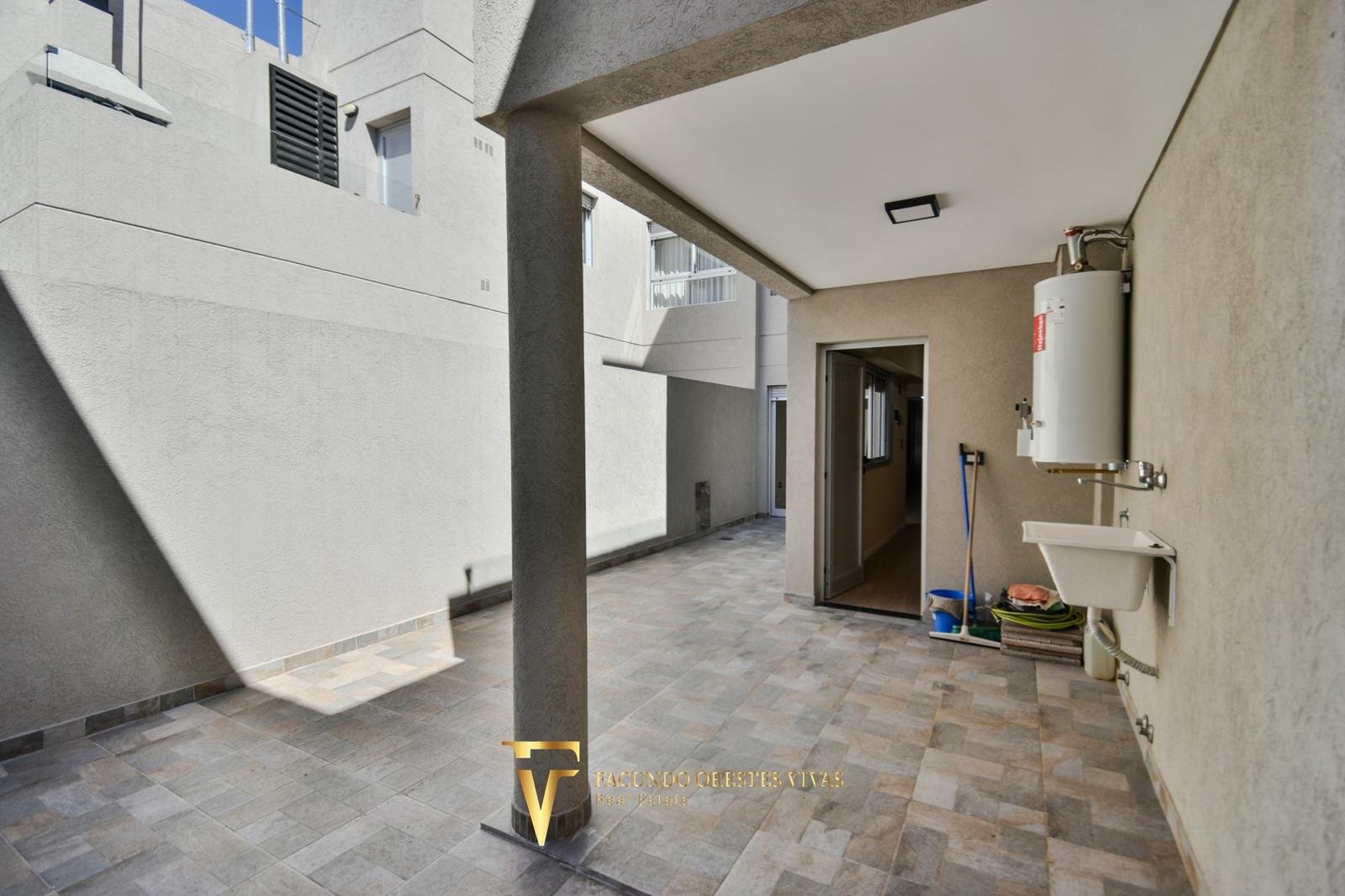 DEPARTAMENTO – VENTA – DOS AMBIENTES – PATIO- A EXTRENAR – DE CATEGORIA – LINIERS