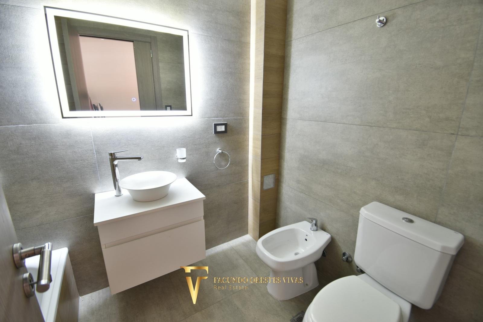 DEPARTAMENTO – VENTA – DOS AMBIENTES – PATIO- A EXTRENAR – DE CATEGORIA – LINIERS