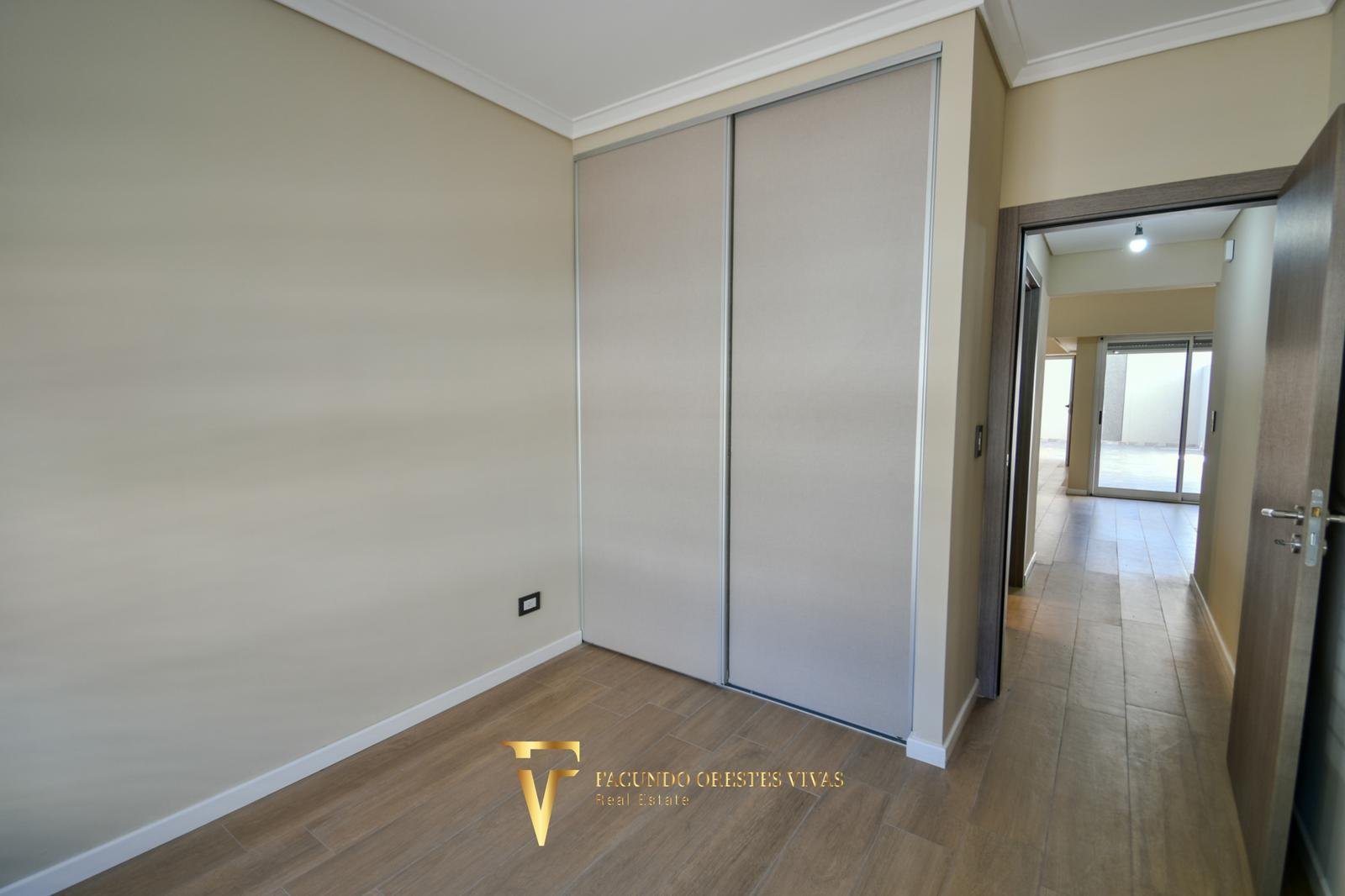 DEPARTAMENTO – VENTA – DOS AMBIENTES – PATIO- A EXTRENAR – DE CATEGORIA – LINIERS