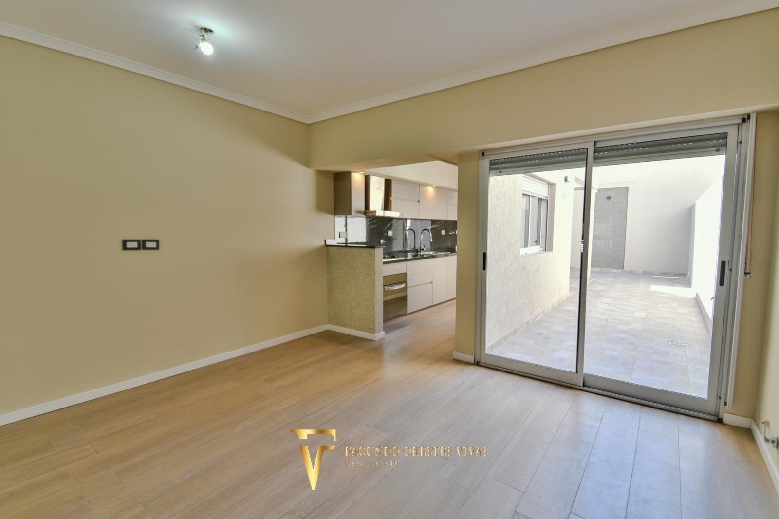 DEPARTAMENTO – VENTA – DOS AMBIENTES – PATIO- A EXTRENAR – DE CATEGORIA – LINIERS