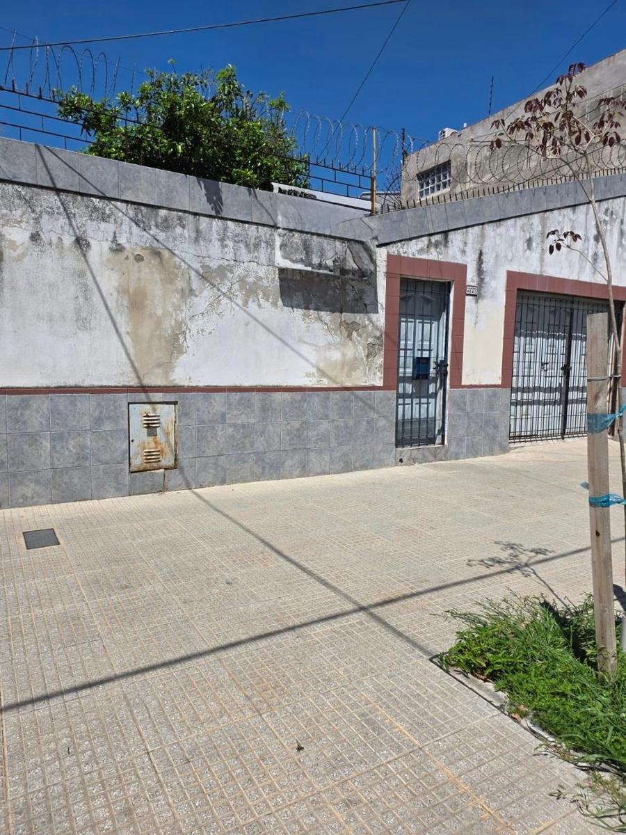 VENTA • TERRENO • PARQUE AVELLANEDA • PARQUE • COCHERA • LOTE