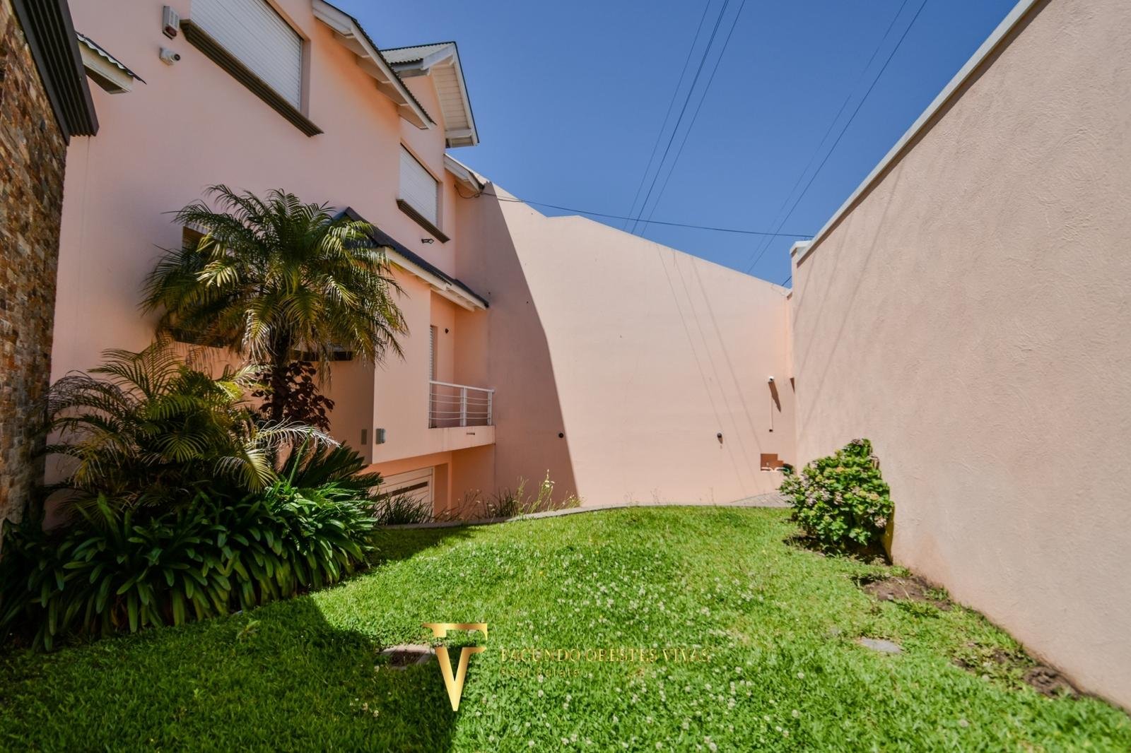 VENTA – CASA- SEISAMBIENTES – PISCINA – JACUZZI – RAMOSMEJIA