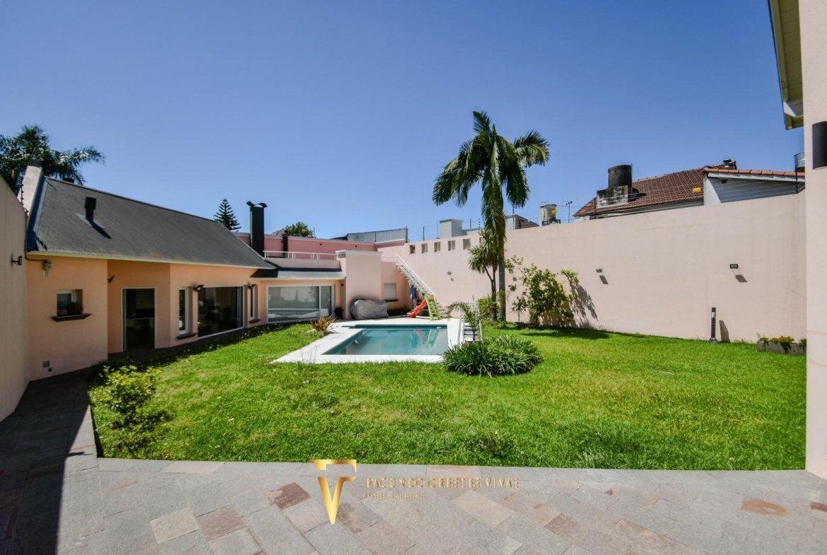 VENTA – CASA- SEISAMBIENTES – PISCINA – JACUZZI – RAMOSMEJIA