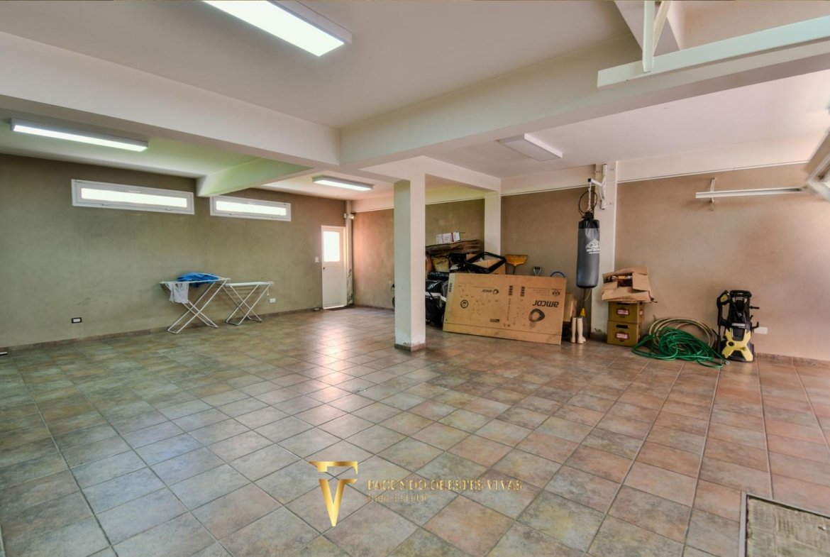 VENTA – CASA- SEISAMBIENTES – PISCINA – JACUZZI – RAMOSMEJIA