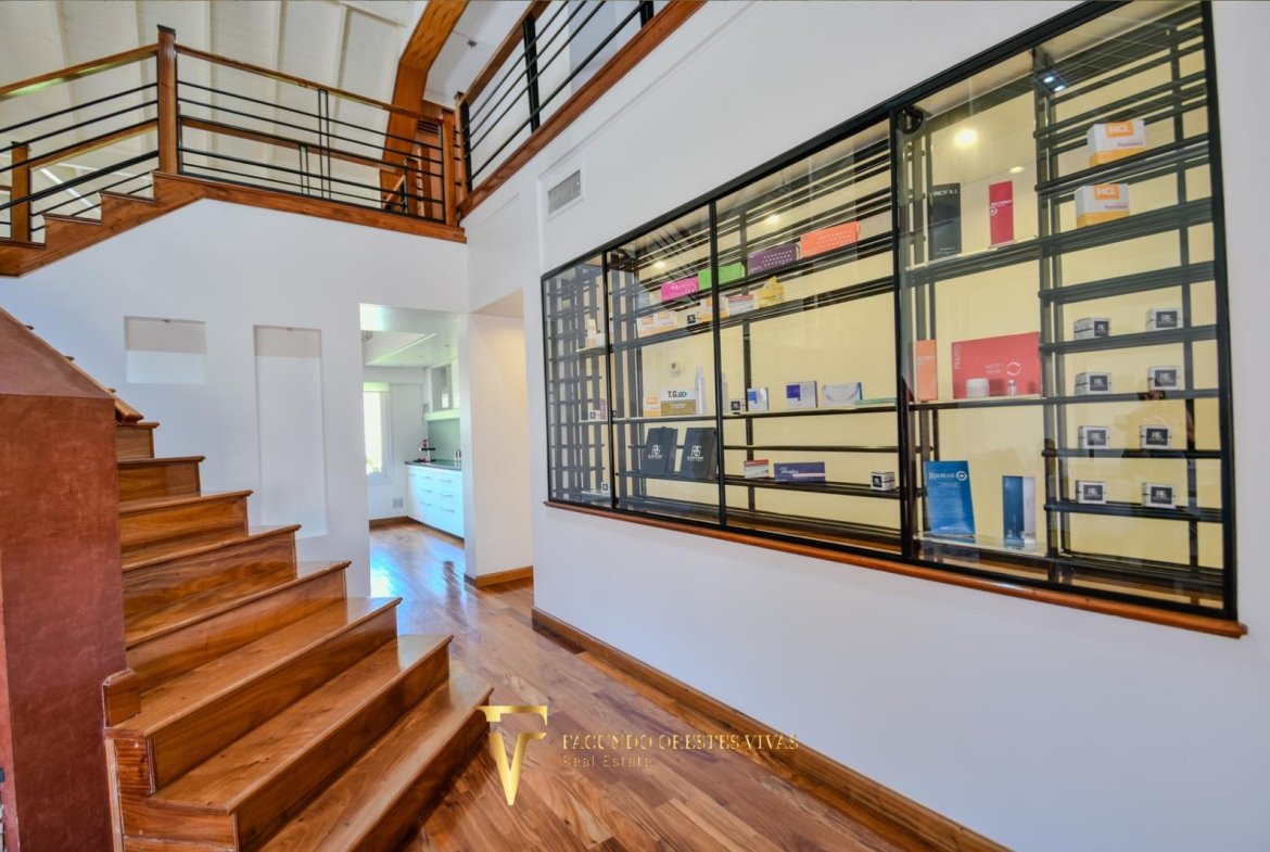 VENTA – CASA- SEISAMBIENTES – PISCINA – JACUZZI – RAMOSMEJIA