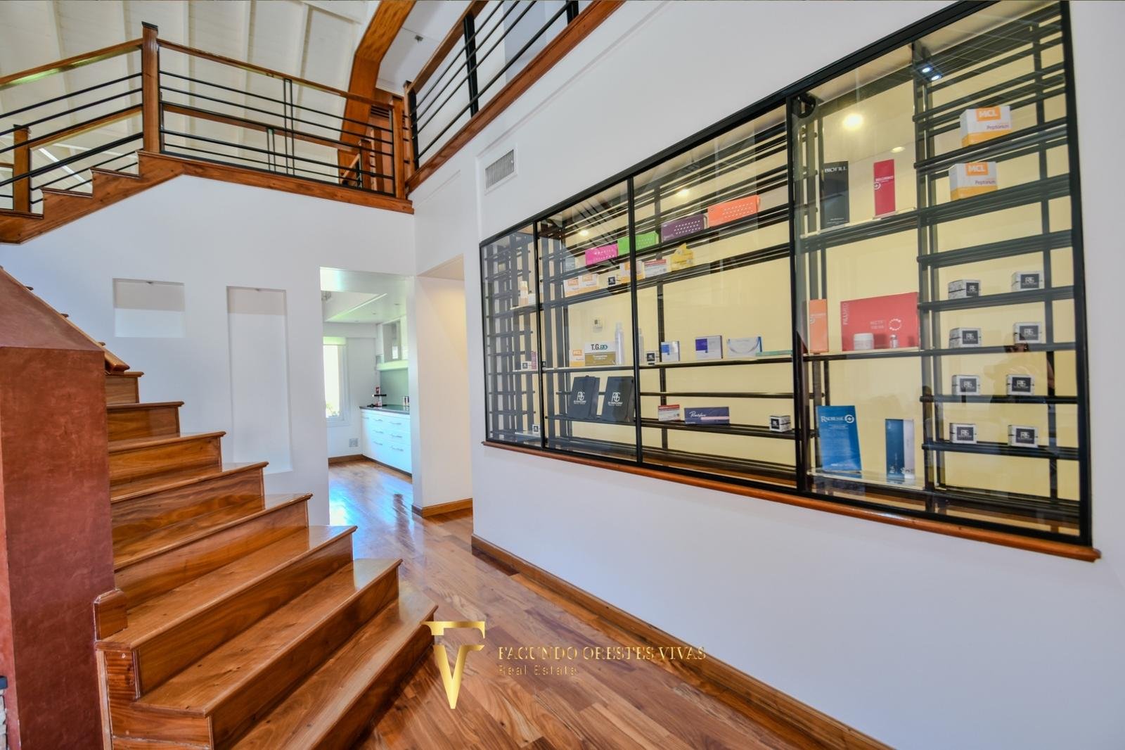 VENTA – CASA- SEISAMBIENTES – PISCINA – JACUZZI – RAMOSMEJIA