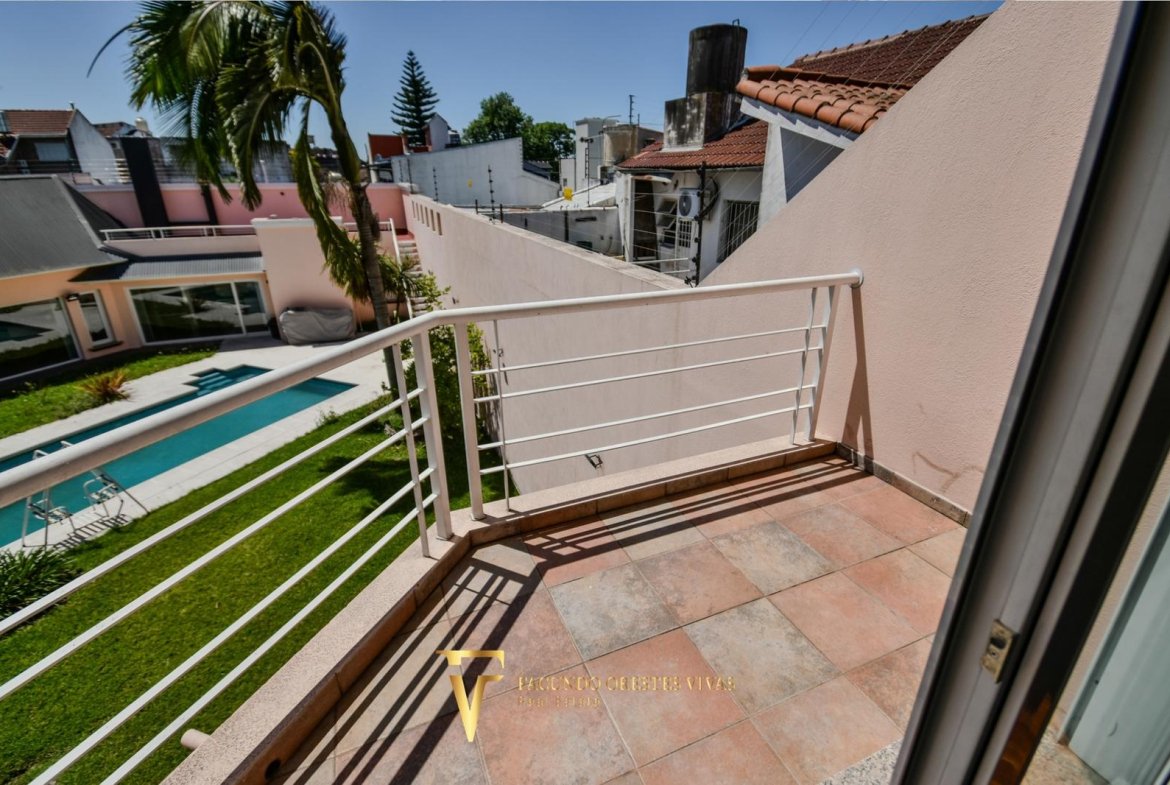 VENTA – CASA- SEISAMBIENTES – PISCINA – JACUZZI – RAMOSMEJIA